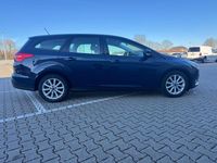 Gebraucht Ford Focus Trend 105 PS (77 kW) 2017 Blau Limousine