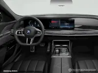 Gebraucht BMW M760e M Sport 571 PS (419 kW) 2025 Schwarz Limousine