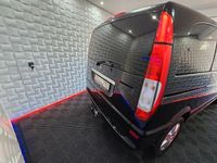 Gebraucht Mercedes Viano 116 PS (85 kW) 2009 Schwarz Van / Kleinbus