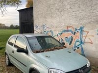 Używany Opel Corsa 58 KM (42 kW) 2002 Zielony Hatchback