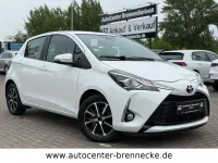 Gebraucht Toyota Yaris Team 111 PS (81 kW) 2018 Weiß Limousine