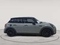 Gebraucht Mini Cooper S Classic 178 PS (130 kW) 2022 Moonwalk grey metallic Kleinwagen