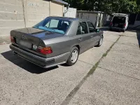 Gebraucht Mercedes E300 188 PS (138 kW) 1985 Grau Limousine