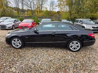 Gebraucht Mercedes E200 184 PS (135 kW) 2011 Schwarz