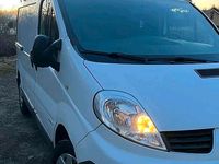 Gebraucht Renault Trafic 115 PS (84 kW) 2013 Weiß Van / Kleinbus