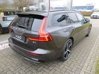 Gebraucht Volvo V60 Plus 197 PS (144 kW) 2024 Grau Kombi