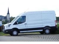 Gebraucht Ford Transit Trend 105 PS (77 kW) 2023 Weiss Van