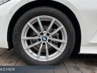 Gebraucht BMW 318 156 PS (114 kW) 2025 Weiß Limousine