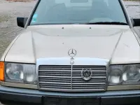 Gebraucht Mercedes E200 118 PS (86 kW) 1989 Braun Limousine