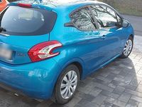 Second-hand Peugeot 208 Active 95 CP (69 kW) 2012 Albastru Hatchback