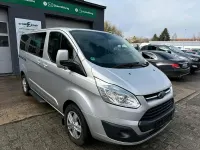 Gebraucht Ford Tourneo 155 PS (114 kW) 2016 Silber Van / Kleinbus