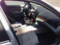 Gebraucht BMW 330 184 PS (135 kW) 2001 Silber metallic Kombi