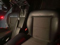 Gebraucht Mercedes E200 Avantgarde 184 PS (135 kW) 2010 Kombi