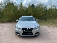 Gebraucht Volvo V70 Momentum 115 PS (84 kW) 2013 Silber Kombi