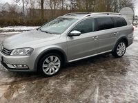 Usata VW Passat 170 CV (125 kW) 2012 Argento Station wagon
