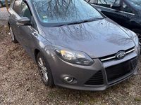 Gebraucht Ford Focus 125 PS (91 kW) 2014 Braun Kleinwagen