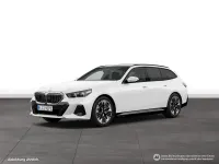 Gebraucht BMW 550e M Sport 489 PS (359 kW) 2025 Weiß Kombi