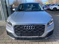 Gebraucht Audi Q2 Basis 116 PS (85 kW) 2019 Grau SUV