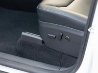 Gebraucht Tesla Model Y 274 kW (373 PS) 2024 Weiß SUV