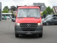 Gebraucht Mercedes Sprinter 170 PS (125 kW) 2025 Rot Van