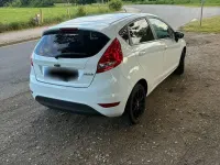 Gebraucht Ford Fiesta Champions Edition 80 PS (58 kW) 2012 Weiß Kleinwagen
