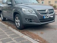 Gebraucht VW Tiguan 150 PS (110 kW) 2011 Grau SUV