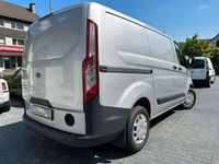 Gebraucht Ford Transit Custom 131 PS (96 kW) 2017 Polarsilber metallic Van / Kleinbus