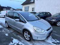 Gebraucht Ford S-MAX Titanium 140 PS (102 kW) 2009 Silber Van / Kleinbus