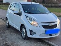 Gebraucht Chevrolet Spark 68 PS (50 kW) 2010 Weiß Kleinwagen