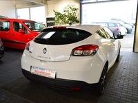 Gebraucht Renault Mégane Coupé Bose Edition 131 PS (96 kW) 2012 Weiß Coupé
