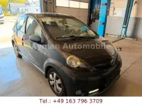 Gebraucht Toyota Aygo 68 PS (50 kW) 2014 Grau Kleinwagen
