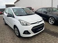 Gebraucht Hyundai i10 67 PS (49 kW) 2015 Weiß Kleinwagen