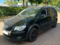 Używany VW Touran Cross 2009 Czarny Minivan