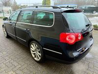 Gebraucht VW Passat 250 PS (183 kW) 2007 Schwarz Kombi
