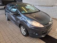 Gebraucht Ford Fiesta 90 PS (66 kW) 2010 Grau Kleinwagen