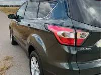 Gebraucht Ford Kuga 150 PS (110 kW) 2017 Grün SUV