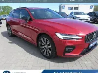 Gebraucht Volvo V60 Plus 197 PS (144 kW) 2025 Rot Kombi