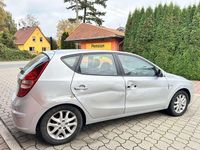 Gebraucht Hyundai i30 109 PS (80 kW) 2010 Grau Limousine