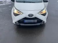 Gebraucht Toyota Aygo Team 72 PS (52 kW) 2018 Weiß Kleinwagen
