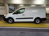Gebraucht Peugeot Partner Avantage 99 PS (72 kW) 2016 Blanc banquise Van / Kleinbus