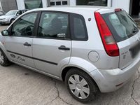 Gebraucht Ford Fiesta 80 PS (58 kW) 2003 Grau Kleinwagen