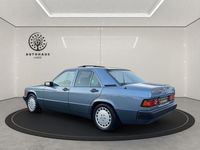 Gebraucht Mercedes 190 160 PS (117 kW) 1990 Blau Limousine