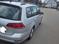 Gebraucht VW Golf VII Comfortline 131 PS (96 kW) 2019 Silber Kombi