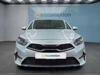 Neu Kia Ceed Vision 101 PS (74 kW) 2025 Silber Kleinwagen