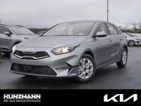 Neu Kia Ceed Vision 140 PS (102 kW) 2026 Silber lunarsilber metallic Kleinwagen