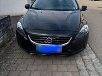 Gebraucht Volvo V40 114 PS (83 kW) 2015 Schwarz Limousine