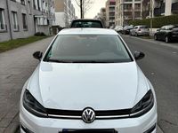 Gebraucht VW Golf VII Highline 150 PS (110 kW) 2019 Weiß Limousine