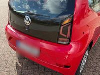 Second-hand VW up! 60 CP (44 kW) 2018 Roșu Hatchback