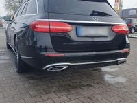 Gebraucht Mercedes E220 Exclusive 194 PS (142 kW) 2019 Schwarz Kombi