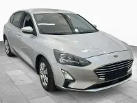 Używany Ford Focus Cool & Connect 319 KM (234 kW) 2021 Srebrny Sedan/Limuzyna